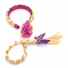 čelenka s vrkôčikom a korunkou